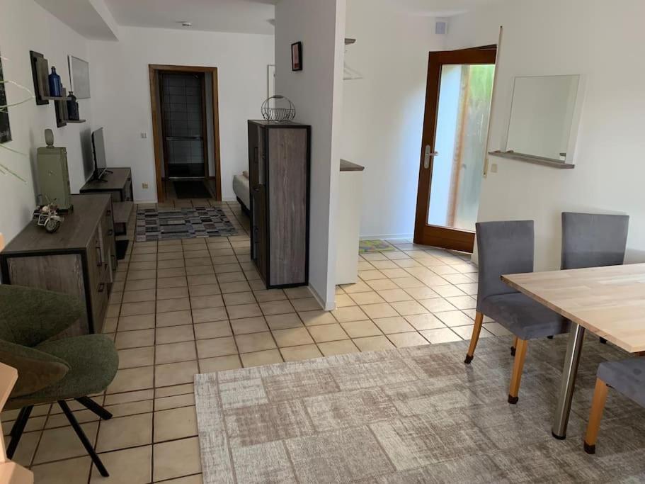 Ruhige Wohnung Im Schwarzwald Пфорцхайм Екстериор снимка